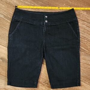 Stylish Black Women's Denim Shorts